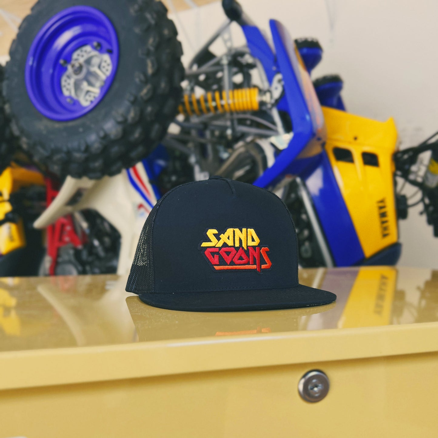 RETRO RACER TRUCKER